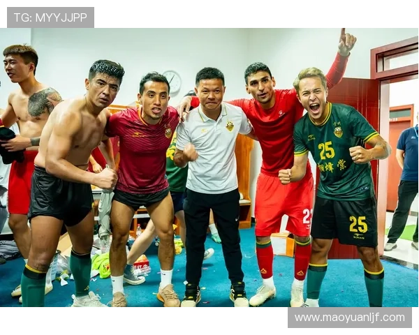 2026年世界杯激战正酣 强队争夺冠军席位 中国队勇敢拼搏表现可圈可点 - 副本 - 副本 (2) 2026年世界杯激战正酣 强队争夺冠军席位 中国队勇敢拼搏表现可圈可点 - 副本 - 副本 (2)