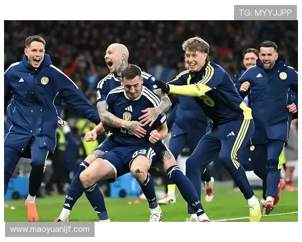 全力以赴！世界杯预选赛最后阶段激烈角逐 各大球队备战热身赛引关注 - 副本 - 副本 (2)